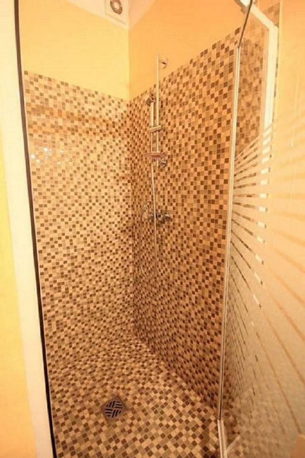Chez Colac Apartment อาวีญง ภายนอก รูปภาพ